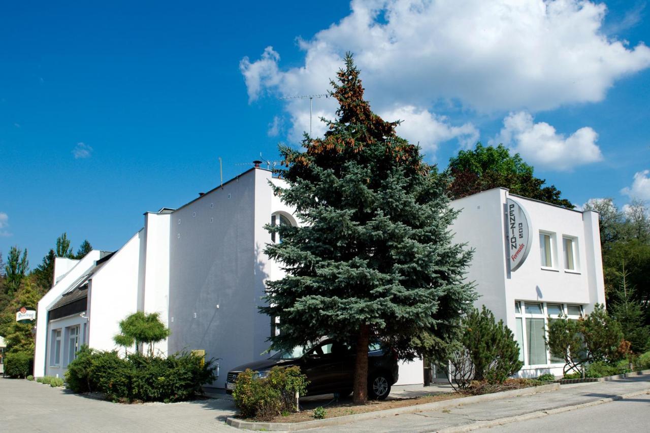 Penzion Formula Trenčín エクステリア 写真